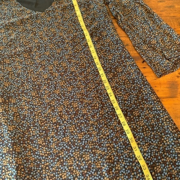 Cabi Poise Dress Long Bell Sleeve Navy Small Floral Print Dress Sz M - Picture 6 of 8